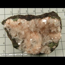 Mineral Specimen: Heulandite, Stilbite from Jalgaon, Maharashtra, India Mineral Specimen: Heulandite, Stilbite from Jalgaon, Maharashtra, India