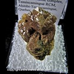 Mineral Specimen: Zircon from Kipawa alkaline complEx. Les Lacs-du-Temiscamingue, Temiscamingue RCM, Quebec, Canada Mineral Specimen: Zircon from Kipawa alkaline complEx. Les Lacs-du-Temiscamingue, Temiscamingue RCM, Quebec, Canada