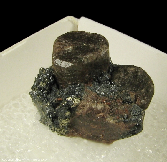 Mineral Specimen: Fluorapatite from Pea Ridge Mine, Sullivan, Washington Co., Missouri, USA