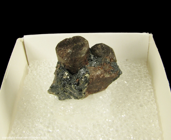 Mineral Specimen: Fluorapatite from Pea Ridge Mine, Sullivan, Washington Co., Missouri, USA