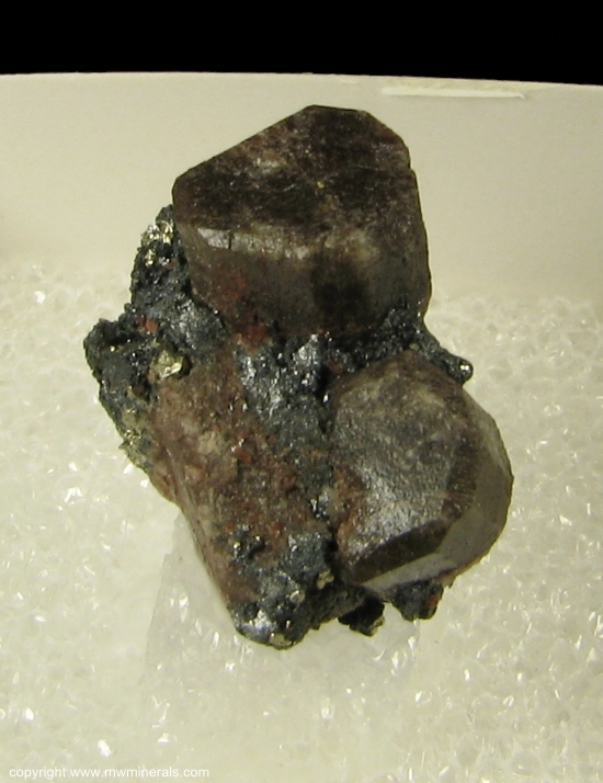 Mineral Specimen: Fluorapatite from Pea Ridge Mine, Sullivan, Washington Co., Missouri, USA