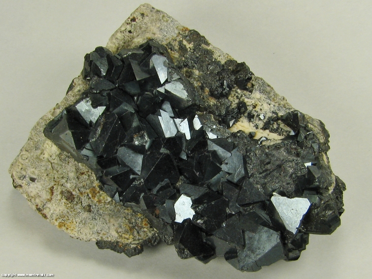 Mineral Specimen: Magnetite Crystals from Mina Huaraniquina, Cerro Huanaquino, Potosi Department, Bolivia