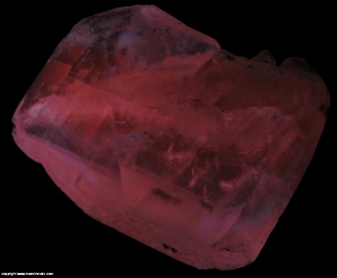 Fluorescent Mineral Specimen: Twiined Calcite from Guanajuato, Mexico Fluorescent Mineral Specimen: Twiined Calcite from Guanajuato, Mexico