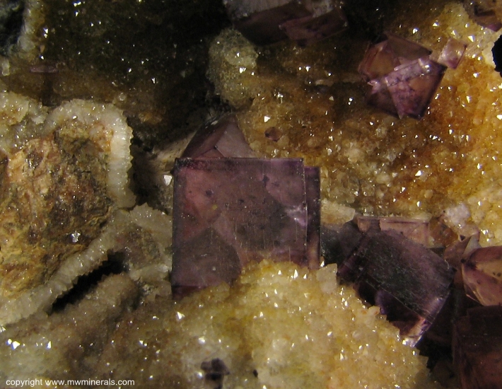 Mineral Specimen: Fluorite on Druzy Quartz from W.L. Davis-Deardorff Mine, Ozark-Mahoning Group, Cave-In-Rock Sub-District, Hardin County, Illinois, USA