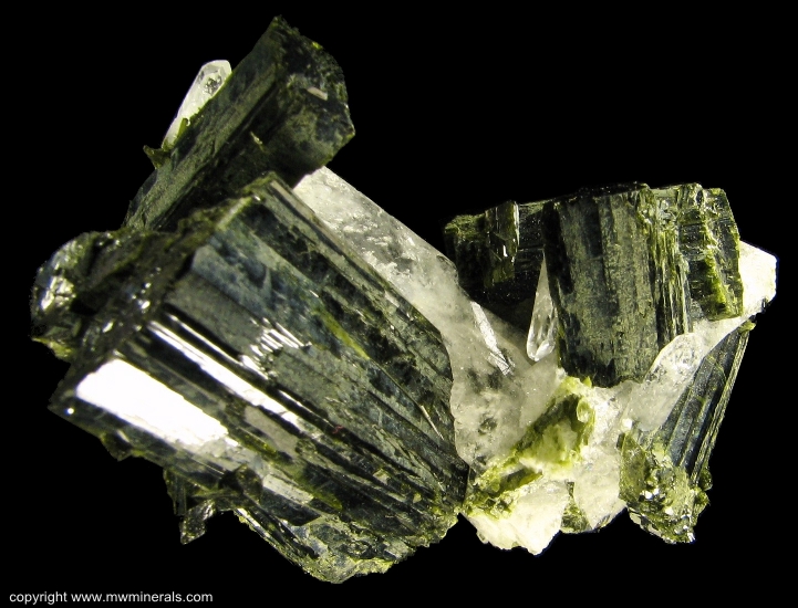 Mineral Specimen: Epidote and Quartz from Fazenda Rubin Pimenta Mine, Capelinha, Jequitinhonha valley, Minas Gerais, Bra