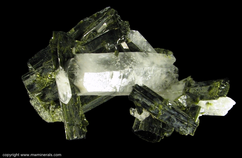 Mineral Specimen: Epidote and Quartz from Fazenda Rubin Pimenta Mine, Capelinha, Jequitinhonha valley, Minas Gerais, Bra