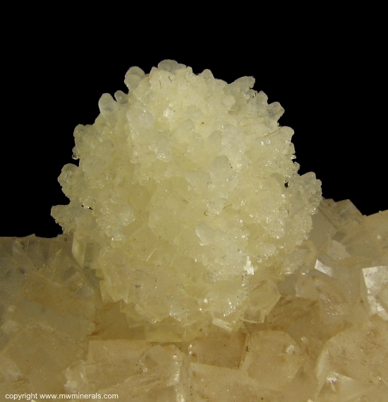 Mineral Specimen: Two Generations of Halite crystals from Kramer Borate deposit, Boron, Kramer District, Kern Co., California, USA